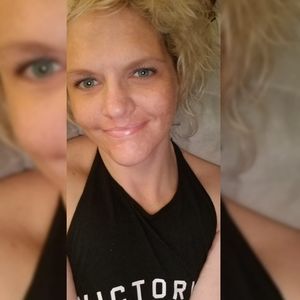 Meet your Posher, Lana